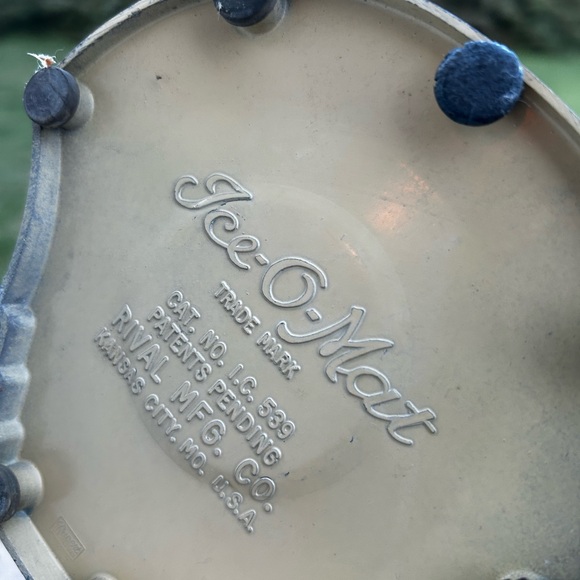 Vintage 1930s enamel & chrome ice-o- mat ice crusher Rival Mfg. Co. Kansas City - Picture 5 of 14